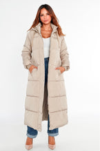 Load image into Gallery viewer, Women&#39;s long quilted coat with hood
