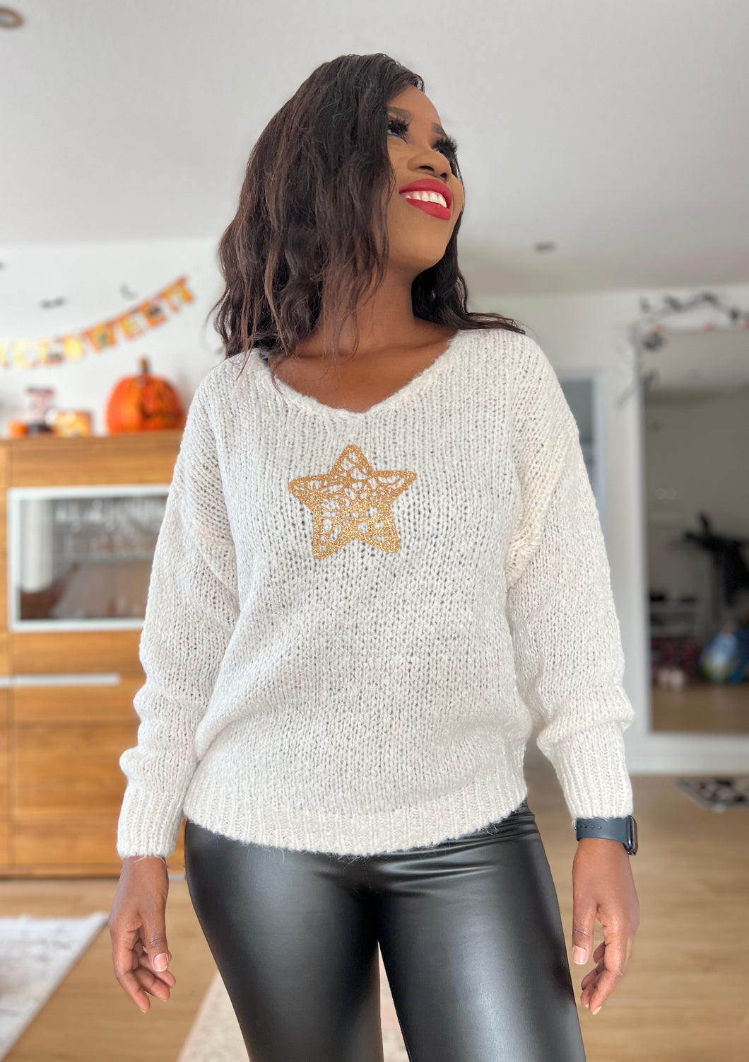 Kuscheliger Pullover mit Stern