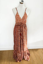 Lade das Bild in den Galerie-Viewer, Boho Seide Sommer Maxikleid
