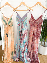 Lade das Bild in den Galerie-Viewer, Boho Seide Sommer Maxikleid
