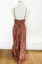 Lade das Bild in den Galerie-Viewer, Boho Seide Sommer Maxikleid
