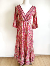 Carregar imagem no visualizador da galeria, Bedrucktes Boho Maxikleid
