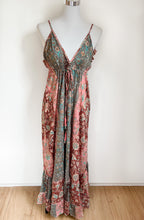 Load image into Gallery viewer, Anisa boho maxi dress
