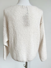 Lade das Bild in den Galerie-Viewer, Kuscheliger Pullover mit Stern
