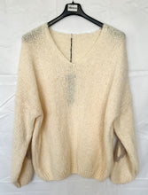 Afbeelding in Gallery-weergave laden, Kuscheliger Strickpullover Peace
